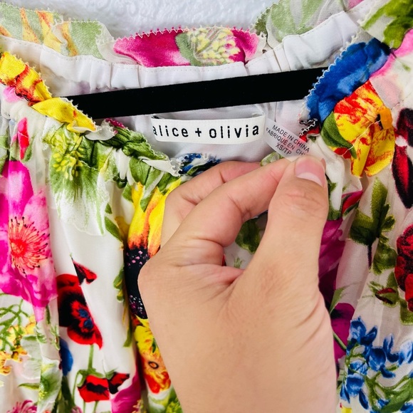 ALICE + OLIVIA Sunday Stroll Floral Off Shoulder Velvet Silk Blouse - Picture 9 of 12